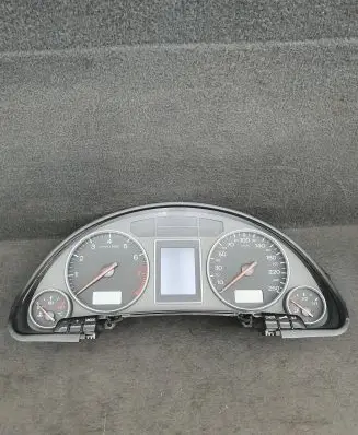 Audi A4 S4 B6 8E 8H Speedometer (instrument cluster) 8E0920900F RB4