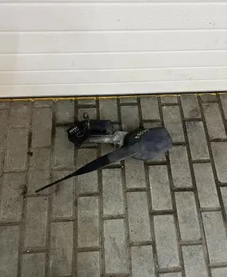 Mercedes-Benz E W210 Rear window wiper motor 3397020325 0390241420