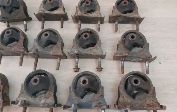 Toyota RAV 4 (XA20) Engine mount vacuum valve 