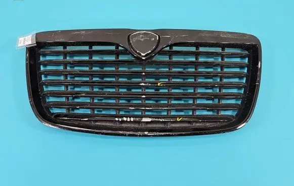 Lancia Thema Front bumper upper radiator grill 940272880207 IMPRK1463173