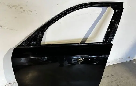 BMW 5 G60 Front door
