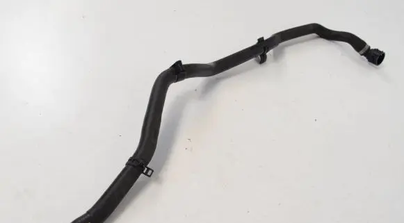 BMW 4 F32 F33 Engine coolant pipe/hose 9243891