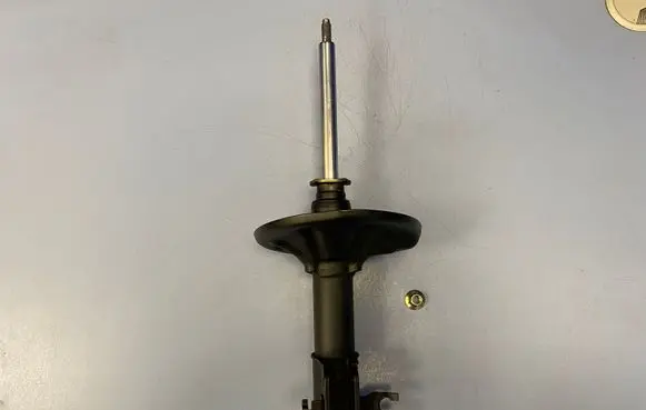 Mazda 323 F Front shock absorber/damper 333130 B48134700E B48334700E