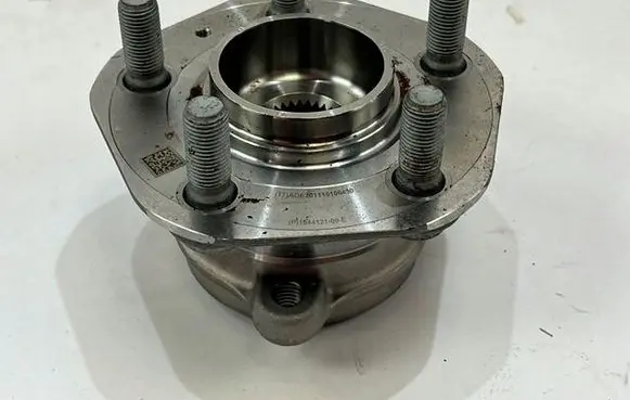 Tesla Model 3 Front wheel hub 104412100E