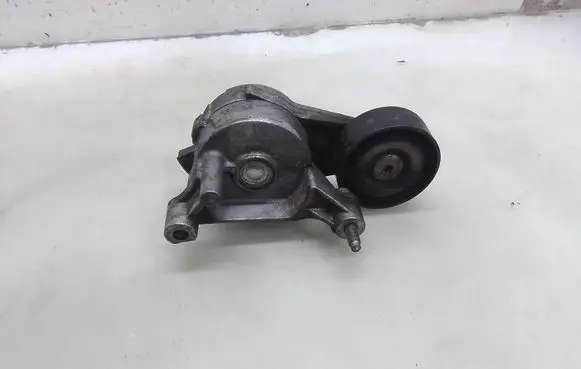 Volkswagen Touran I Alternator belt tensioner 