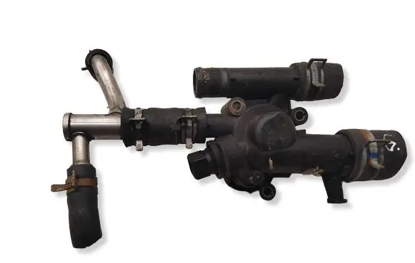 Suzuki Grand Vitara II Thermostat/thermostat housing 