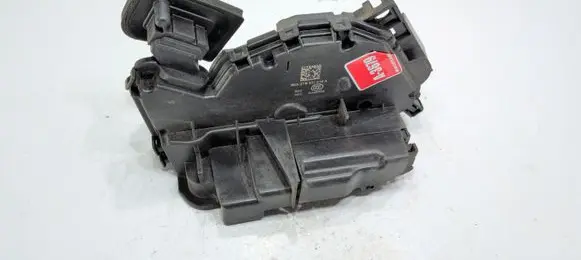Volkswagen Caddy Front door lock 5TB837016A