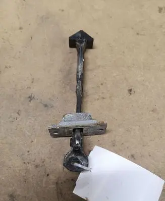 Mazda 3 I Front door check strap stopper