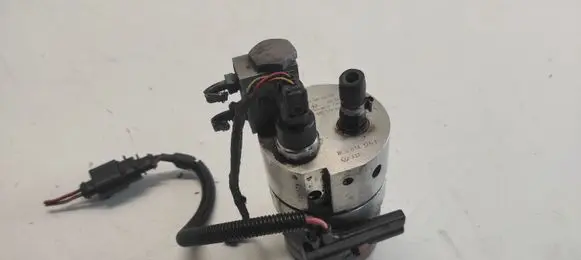 Audi A6 S6 C5 4B Convertible roof hydraulic pump 8E0614175F 0265410050