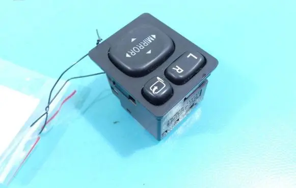 Toyota Sienna XL30 III Electric window control switch 183639 IMPRK1257122
