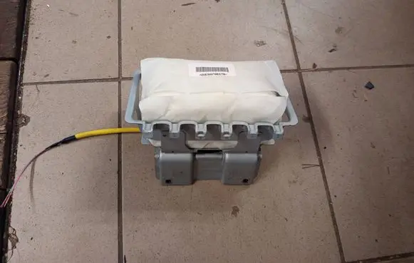 Mitsubishi Outlander Passenger airbag 7030A311