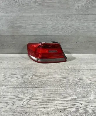 BMW 3 E90 E91 Rear/tail lights 7174403 480001 HLE92T1L
