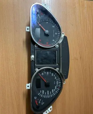 Audi A6 S6 C6 4F Speedometer (instrument cluster) 5550007301