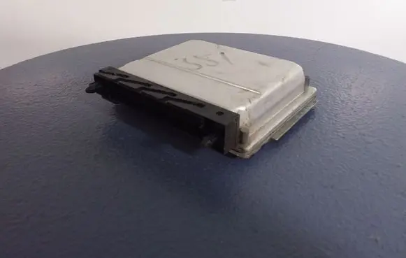 Volvo S80 Engine control unit/module ECU 0261207227