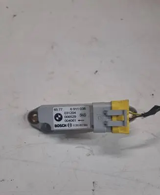 BMW X5 E53 Airbag deployment crash/impact sensor 6911038