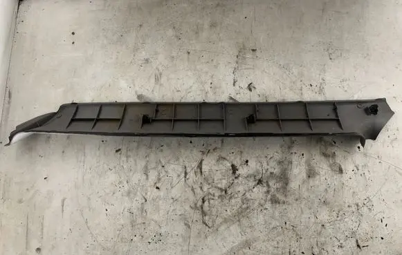 Nissan Navara D22 (A) pillar trim H5885312100