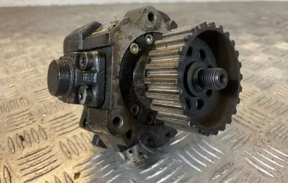 Fuel injection high pressure pump