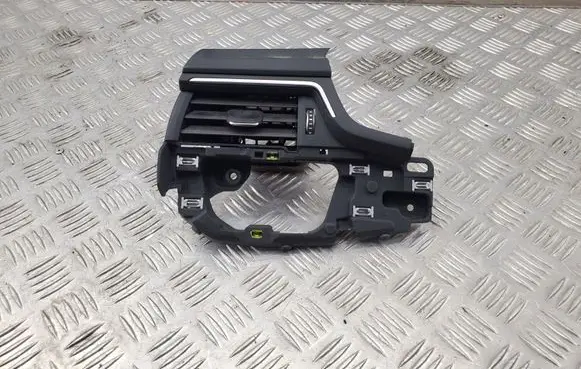Audi A5 Dashboard side air vent grill/cover trim 8W1820901B 8W1820901