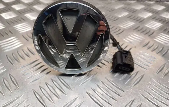 Volkswagen Golf IV Tailgate exterior lock 1J5962103