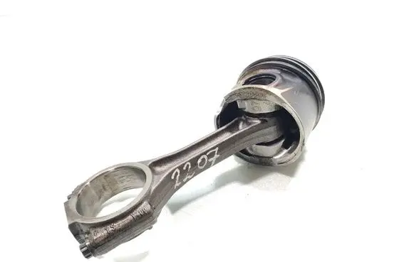 Mitsubishi Lancer Evolution Piston with connecting rod 