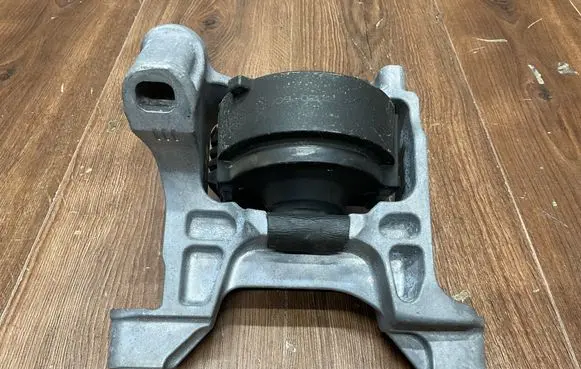 Mazda 6 Engine mount bracket KD45K1442