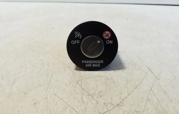 KIA Soul Passenger airbag on/off switch 