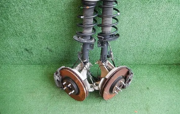 Land Rover Range Rover Evoque L538 Front wheel hub spindle knuckle