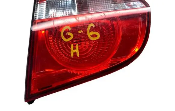 Volkswagen Golf VI Tailgate rear/tail lights 89090386R