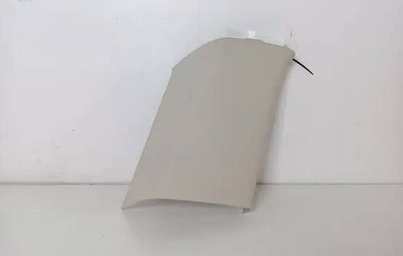 (D)pillar trim (top)