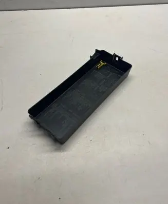 Dodge Challenger Fuse box cover 7271515930