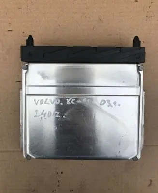 Volvo XC90 Engine control unit/module 30646978 0281011441