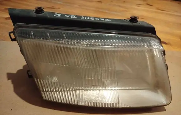 Volkswagen PASSAT B5 Headlight/headlamp 14742600