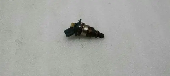 Jaguar XJ X308 Fuel injector LHE1520AA