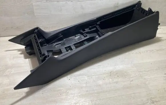 Mercedes-Benz CLS C218 X218 Center console a2186800250