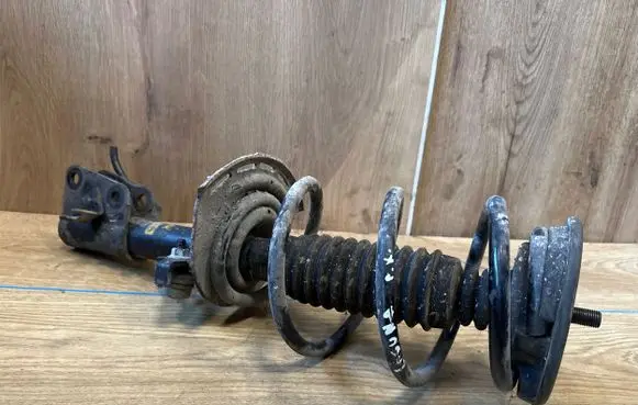 Renault Laguna II Front shock absorber with coil spring