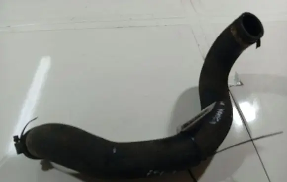 Toyota Previa (XR30, XR40) II Engine coolant pipe/hose 