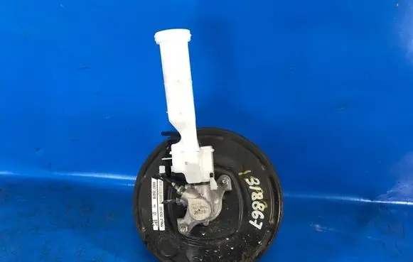 Nissan Sentra B17 Brake booster 472103SG0A