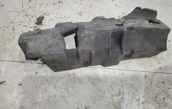Mercedes-Benz C W205 Other engine bay part A2762261685