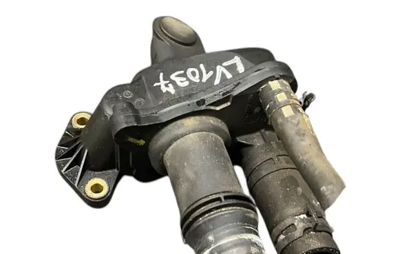 Jaguar XF Thermostat/thermostat housing C8WOA