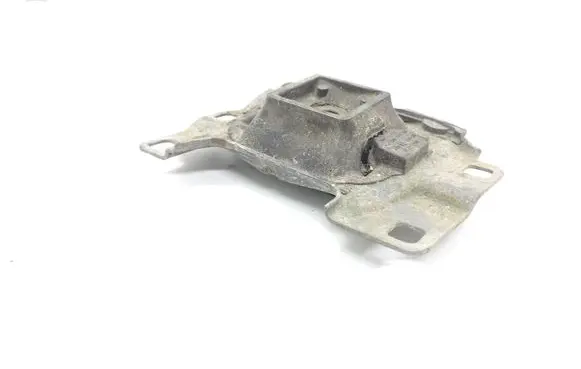 Ford Focus Engine mount bracket