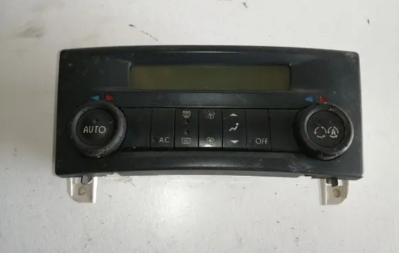 Renault Laguna II Climate control unit 8200001901C 8200001901