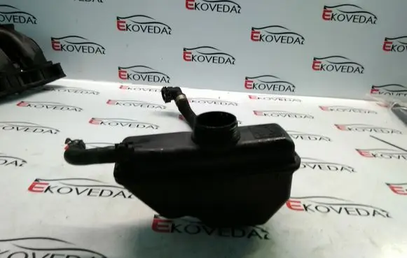 BMW M4 F82 F83 Coolant expansion tank/reservoir 2284601