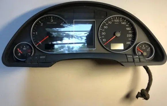 Audi A4 S4 B7 8E 8H Speedometer (instrument cluster) 8E0920901H 0263626408 0466000085