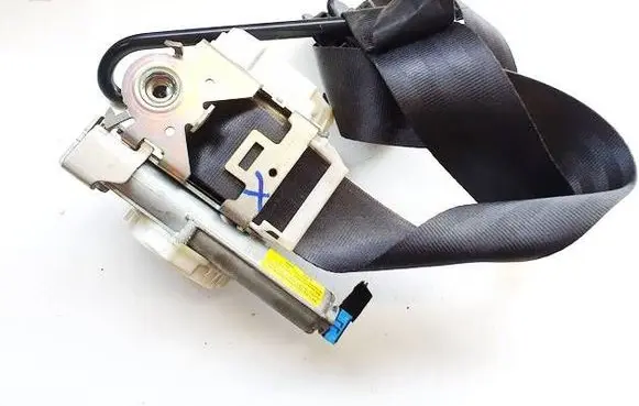 Citroen DS3 Front seatbelt 96771573xx 34126252