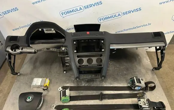 Skoda Octavia Mk2 (1Z) Dashboard 1Z1857007 1Z1819721ZSB 1Z1819721