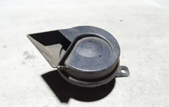 Skoda Fabia Mk2 (5J) Horn signal 6009512236 11097