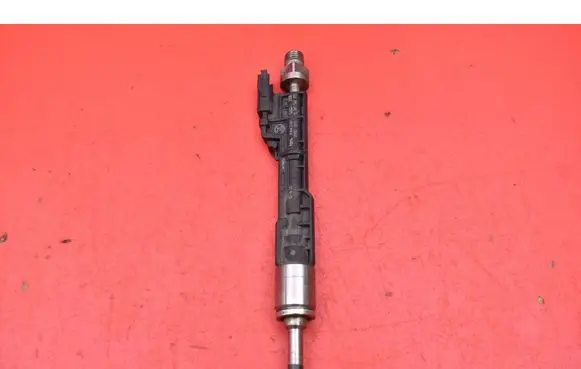 BMW 7 F01 F02 F03 F04 Fuel injector 7639994