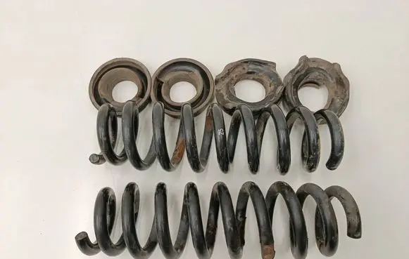 BMW X1 E84 Rear coil spring 6764420 6764419