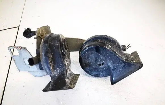BMW 6 E63 E64 Horn signal 6935988