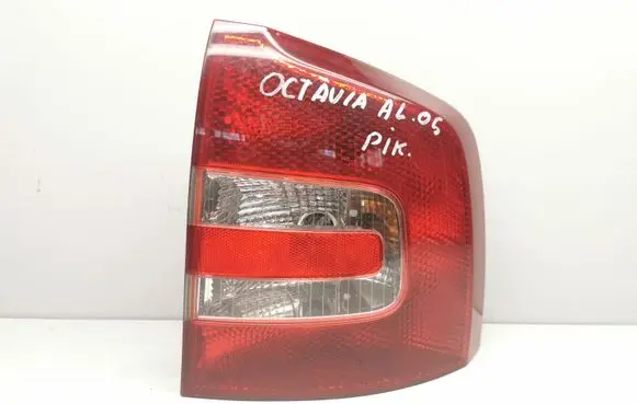 Skoda Octavia Mk2 (1Z) Rear/tail lights 1Z9945258